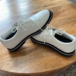 G4 (gfore) golf shoes. Size 10. Only worn once.